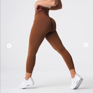 Nvgtn Caramel Solid Seamless Leggings